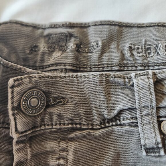 7 For All Mankind - mens khakis olive green Relaxed Fit - Picture 3 of 4